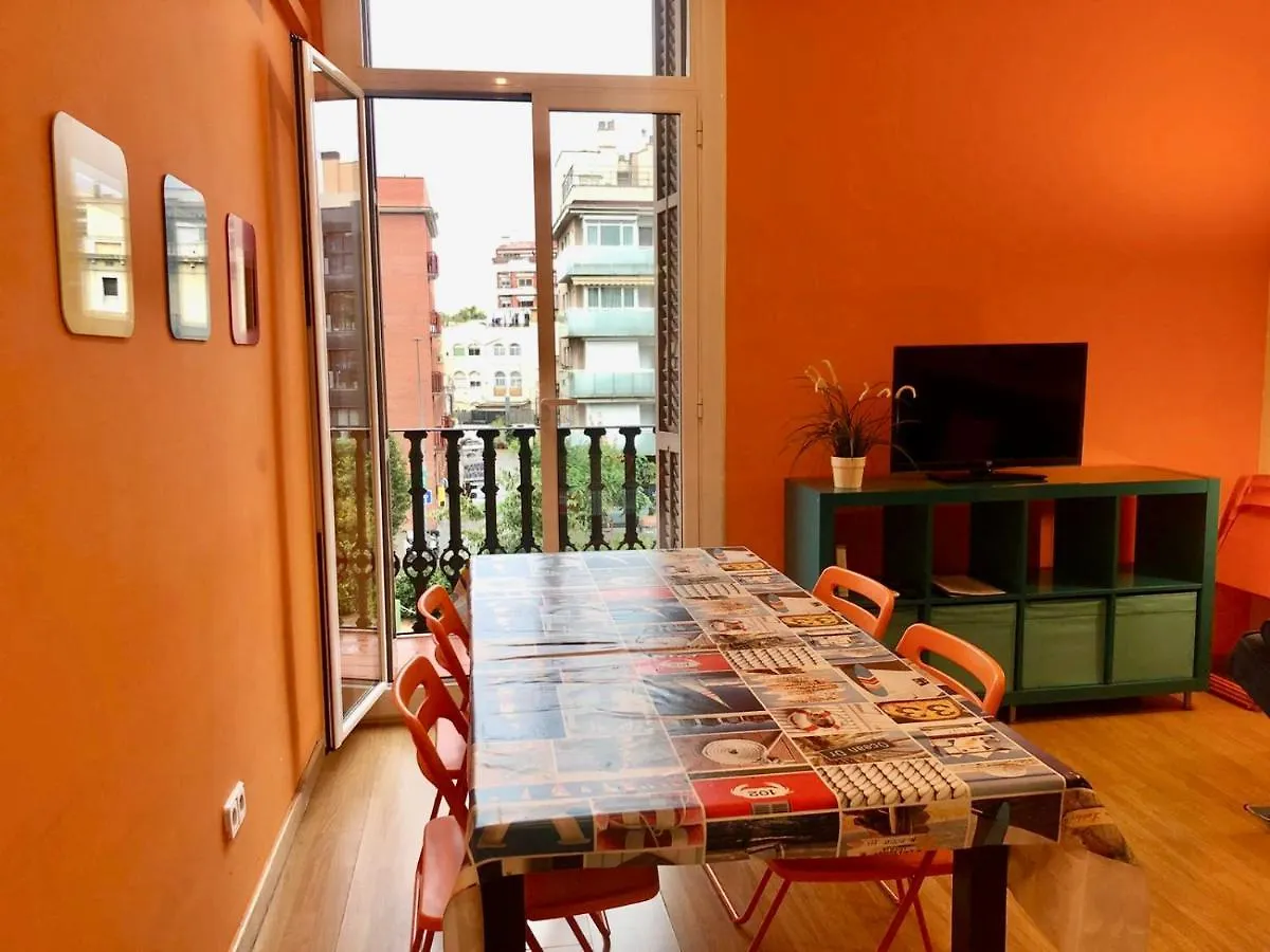 Clot Mirabarna Apartments Barcelona