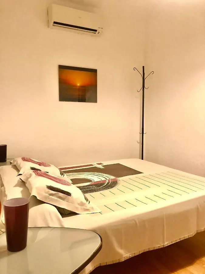 Clot Mirabarna Apartments Barcelona
