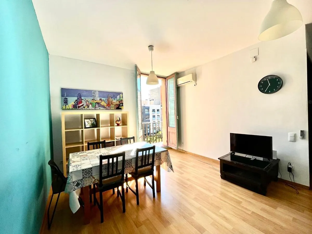 Clot Mirabarna Apartments Barcelona