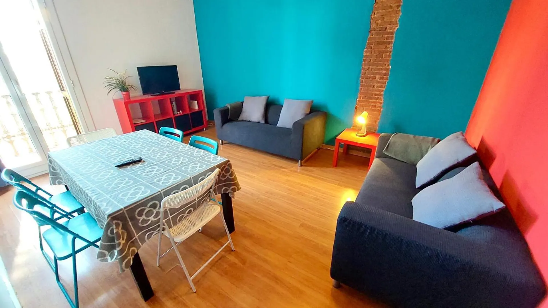 Clot Mirabarna Apartments Barcelona