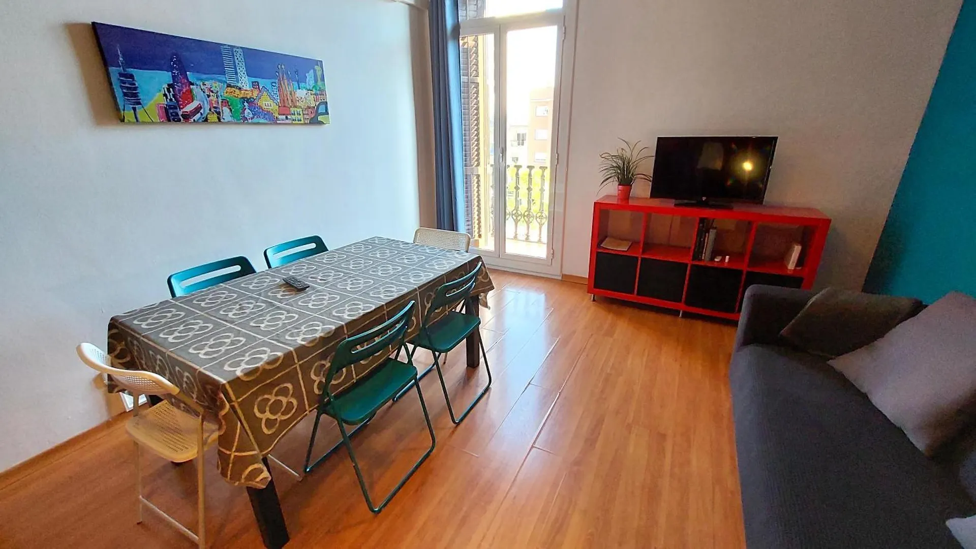 Clot Mirabarna Apartments Barcelona