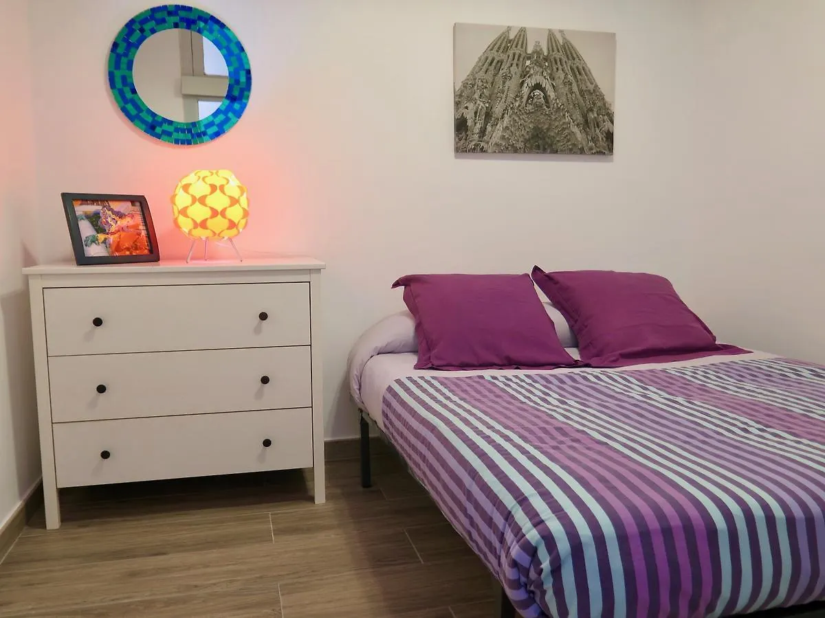 Clot Mirabarna Apartments Barcelona