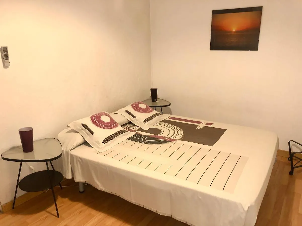 Clot Mirabarna Apartments Barcelona