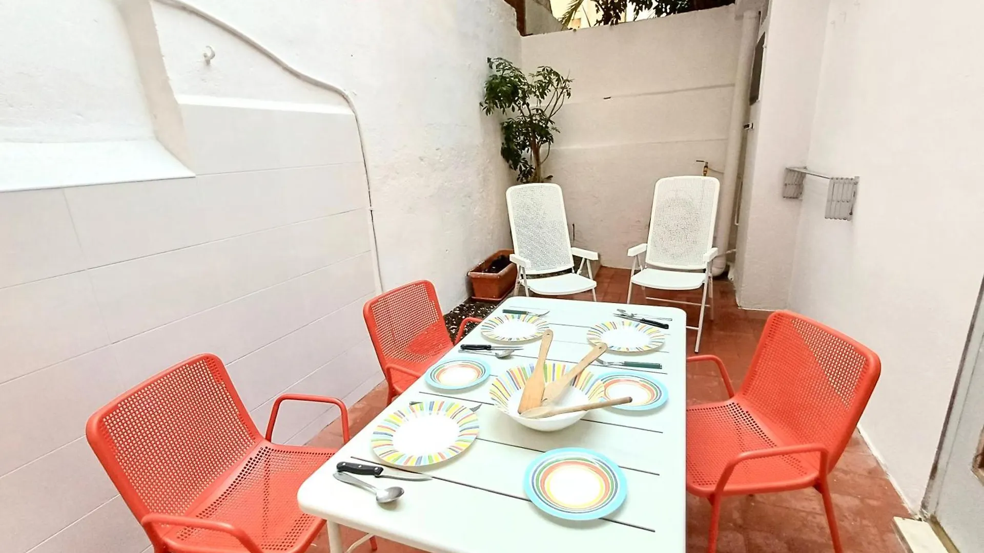 Clot Mirabarna Apartments Barcelona 0*,